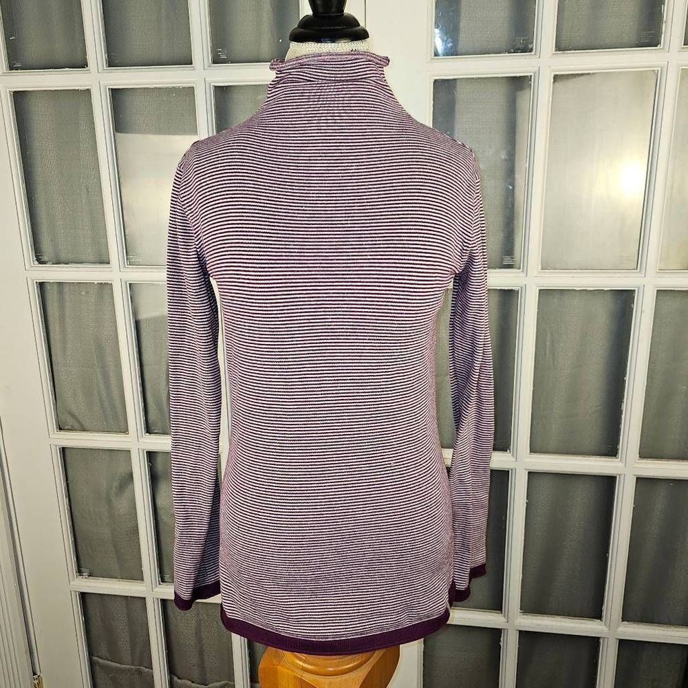 Title‎ Nine Womens Purple Striped Turtleneck Sweater Medium